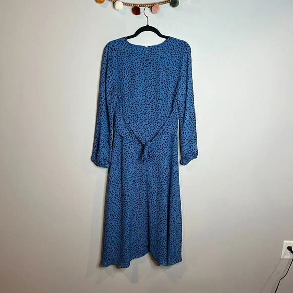Ann Taylor Leopard Print Tie Front Midi Dress - Picture 6 of 6